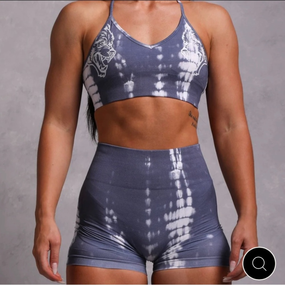 DARC SPORT Forever Seamless ”Everson” Training Bra - Norse Blue Serpent